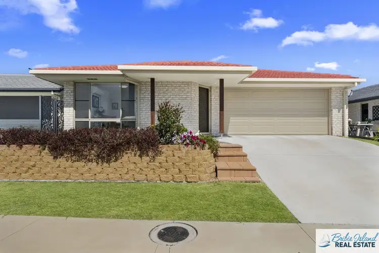 88 Bongaree Avenue, Bongaree QLD 4507
