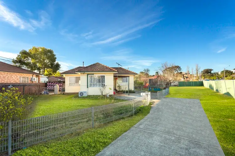 4 Wilbur Street, Greenacre NSW 2190