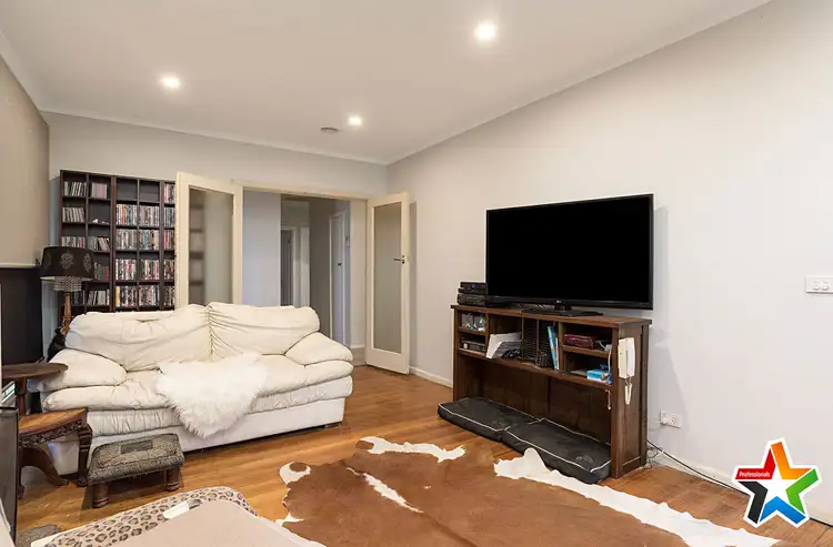 Second view of Homely house listing, 6 Dryden Concourse, Mooroolbark VIC 3138