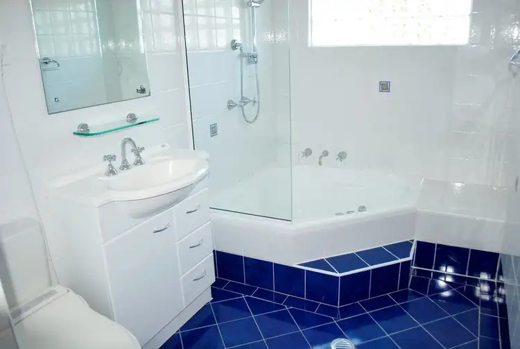 Sixth view of Homely house listing, 2 David Avenue, Casula NSW 2170