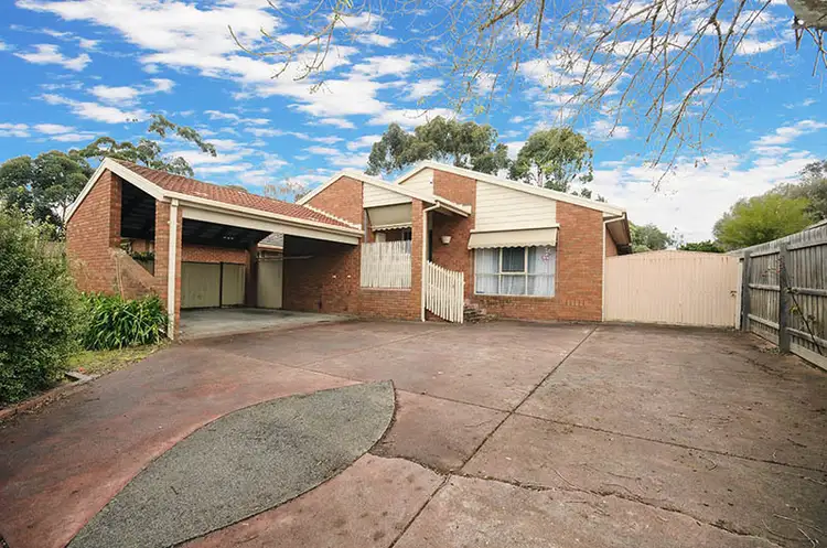 28 Chappell Drive, Wantirna South VIC 3152
