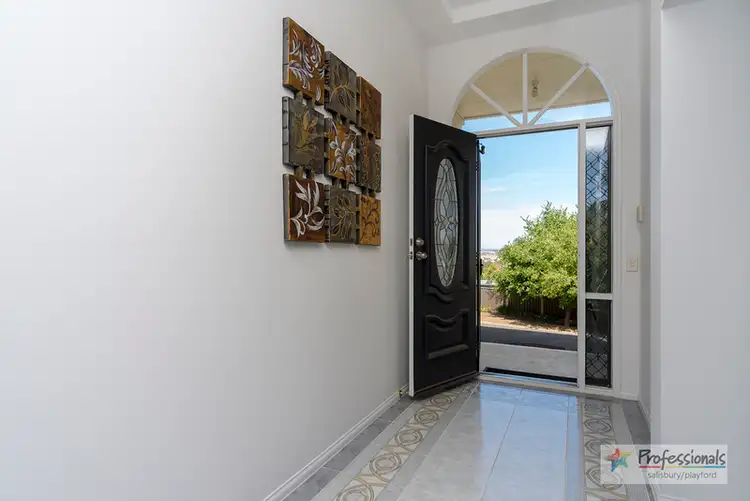 Fifth view of Homely house listing, 8 Trowbridge Circuit, Gulfview Heights SA 5096