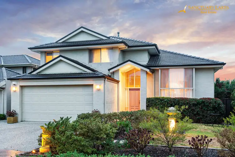 11 Fifth Avenue, Sanctuary Lakes VIC 3030
