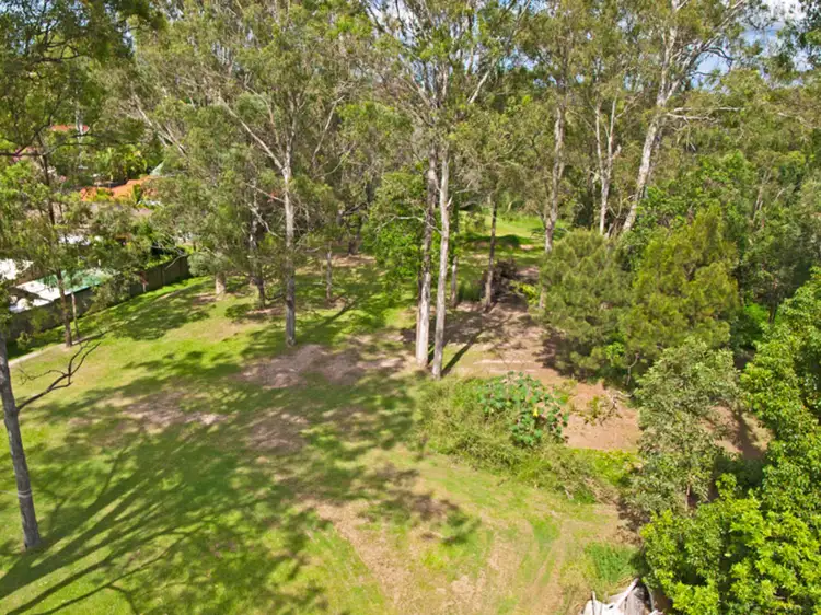 32 Parkway Road, Daisy Hill QLD 4127