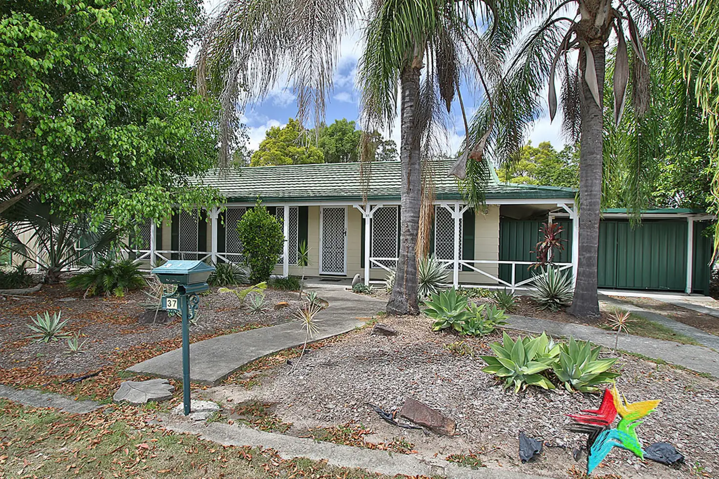 Main view of Homely house listing, 37 Royena Court, Crestmead QLD 4132