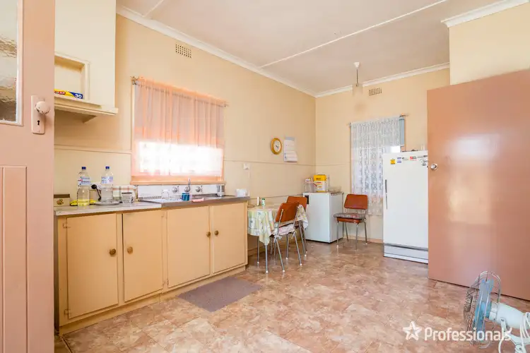 Fifth view of Homely house listing, 12 Loddon Avenue, Red Cliffs VIC 3496
