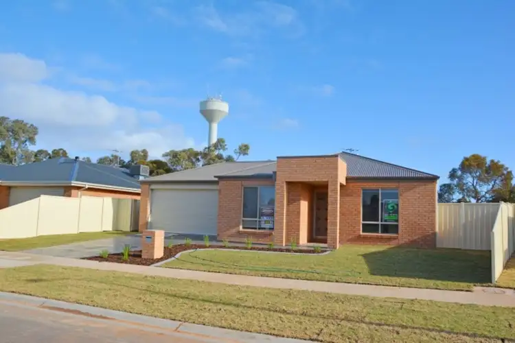 16 Tower Gardens, Mildura VIC 3500