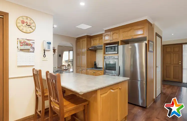 Sixth view of Homely house listing, 17 Cheriton Drive, Mooroolbark VIC 3138