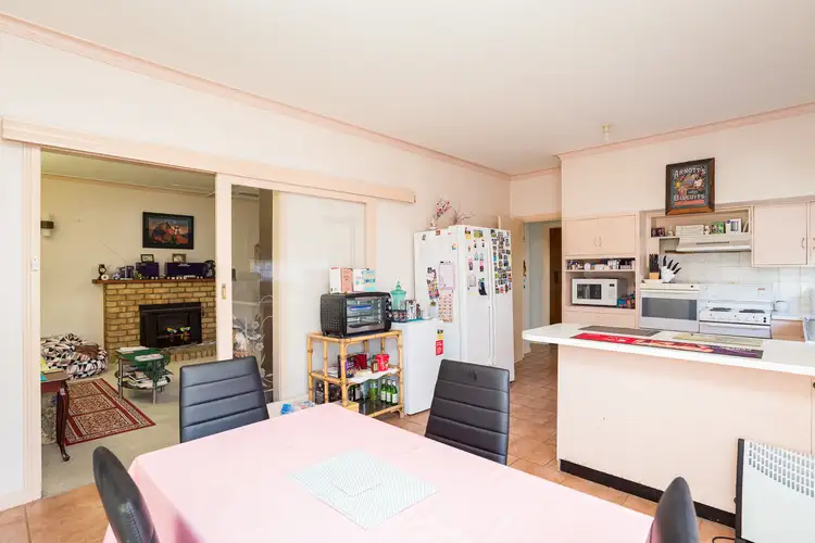 Sixth view of Homely house listing, 98 Burrows Street, Mildura VIC 3500