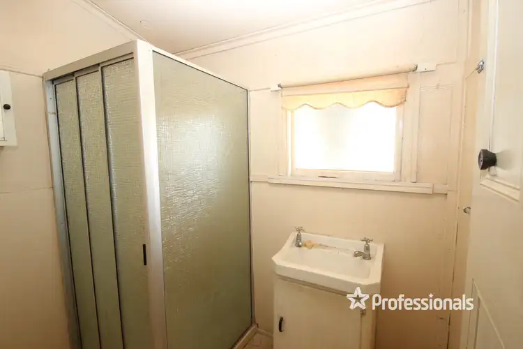 Fifth view of Homely house listing, 9 Newton Street, Maryborough VIC 3465