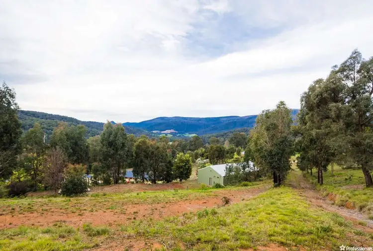 8 Fiske Street, Marysville VIC 3779