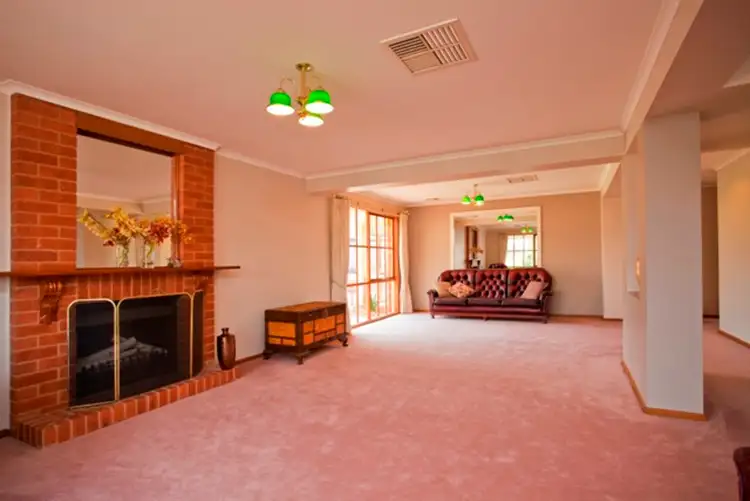 Third view of Homely house listing, 2 Kamunna Close, Strathdale VIC 3550