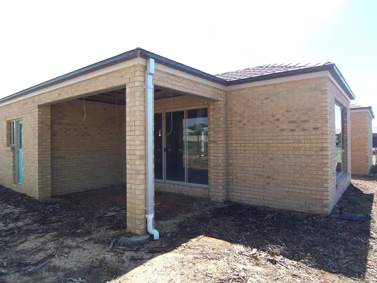Third view of Homely house listing, 8 Gordon Court, Strathfieldsaye VIC 3551