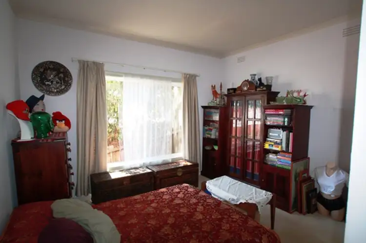 Fifth view of Homely house listing, 18 Leigh Avenue, Kennington VIC 3550