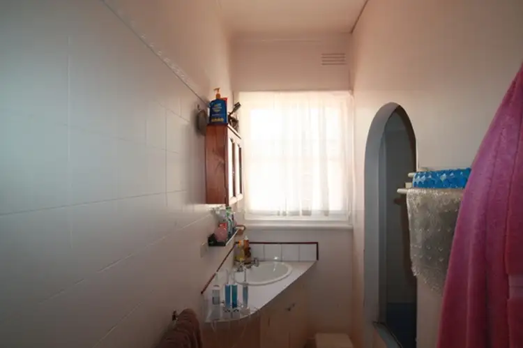 Sixth view of Homely house listing, 18 Leigh Avenue, Kennington VIC 3550