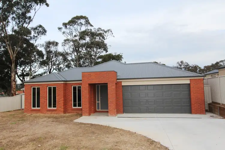 27 Belladonna Rise, Kangaroo Flat VIC 3555