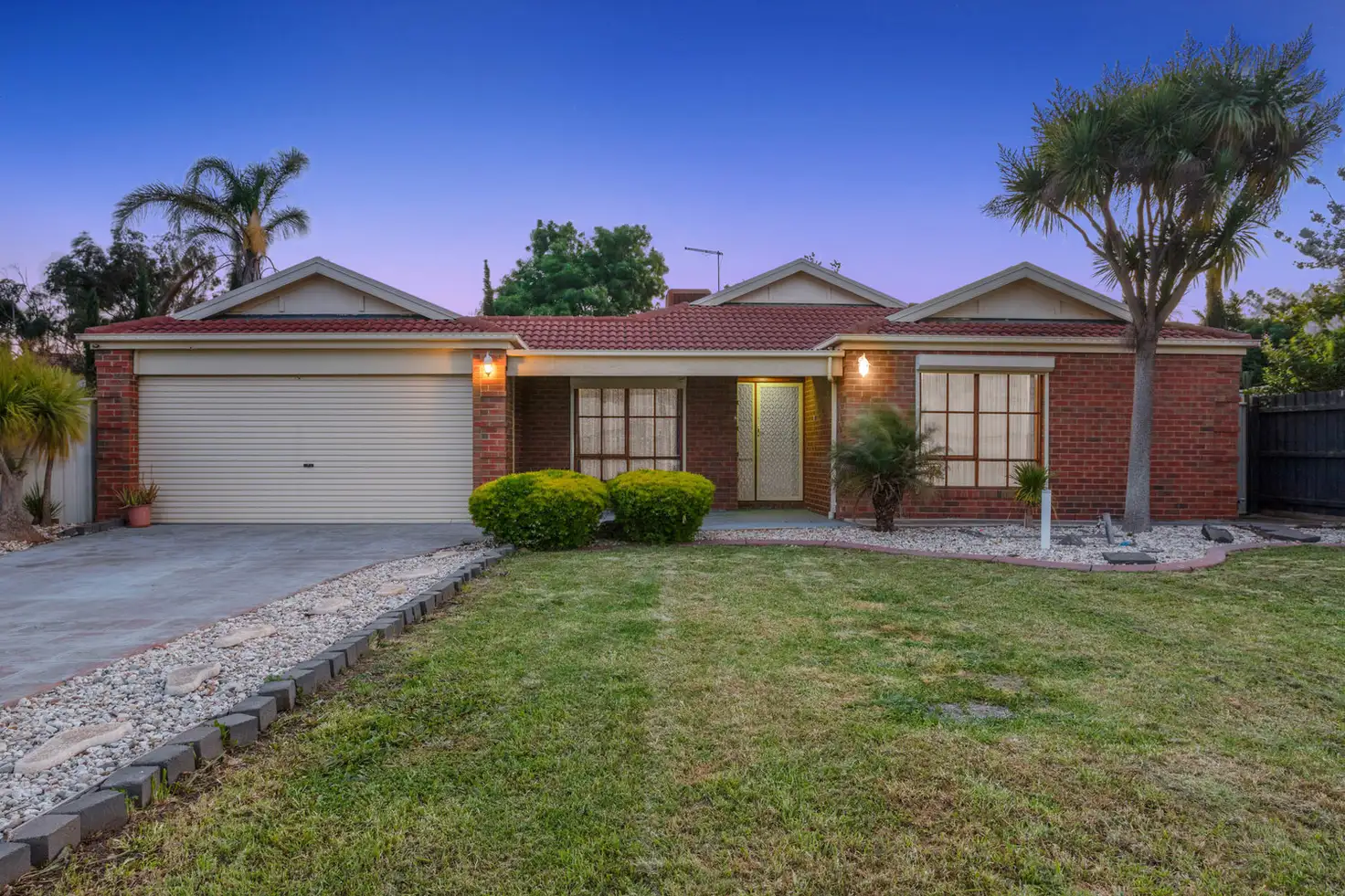 Main view of Homely house listing, 1/12 Nottingham Way, Sydenham VIC 3037