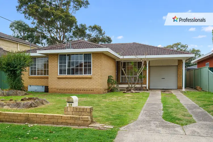 19 Mckell Avenue, Casula NSW 2170