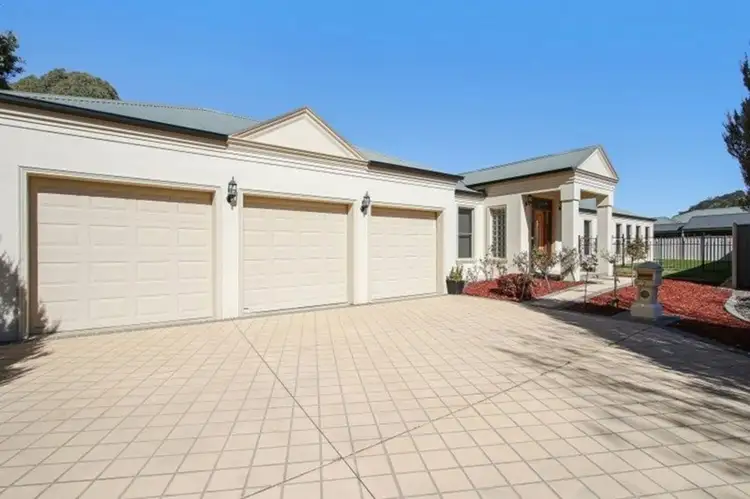 Main view of Homely house listing, 7 Cromer Fairway, Wodonga VIC 3690