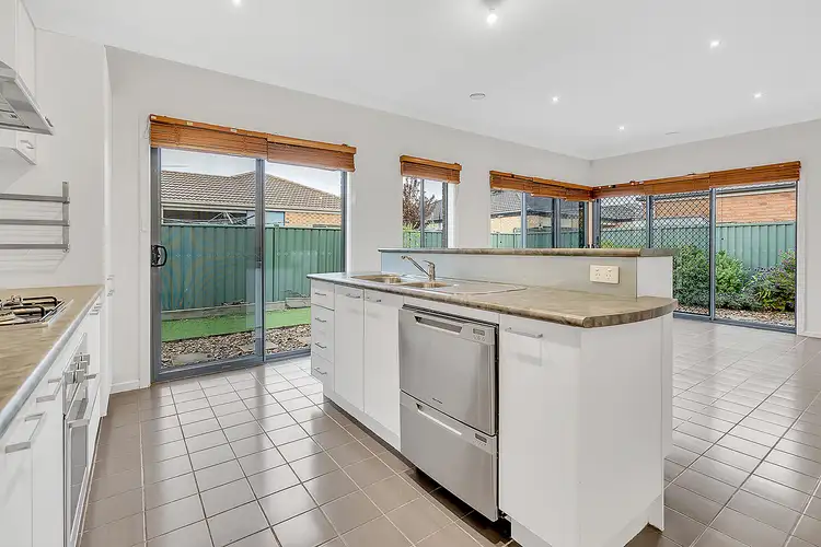 Seventh view of Homely house listing, 29 Swinburne Close, Craigieburn VIC 3064