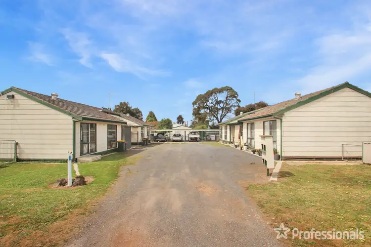 Main view of Homely block of units listing, 2-4 Harrison Street, Maryborough VIC 3465