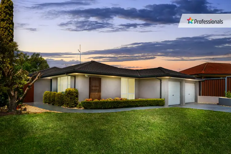 17 Randwick Close, Casula NSW 2170