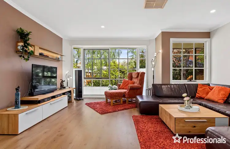 Fourth view of Homely house listing, 3 Henty Court, Mooroolbark VIC 3138