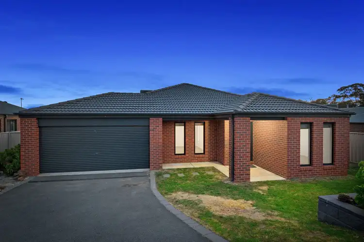 7 Alison Boulevard, Epsom VIC 3551
