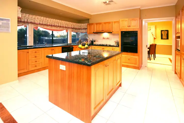 Third view of Homely house listing, 5 Drysdale Avenue, Taylors Lakes VIC 3038