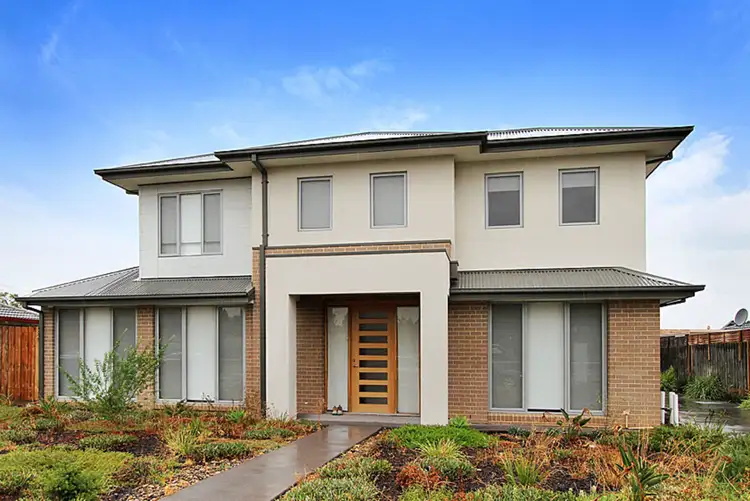 1/10 Tekapo Crescent, Taylors Lakes VIC 3038