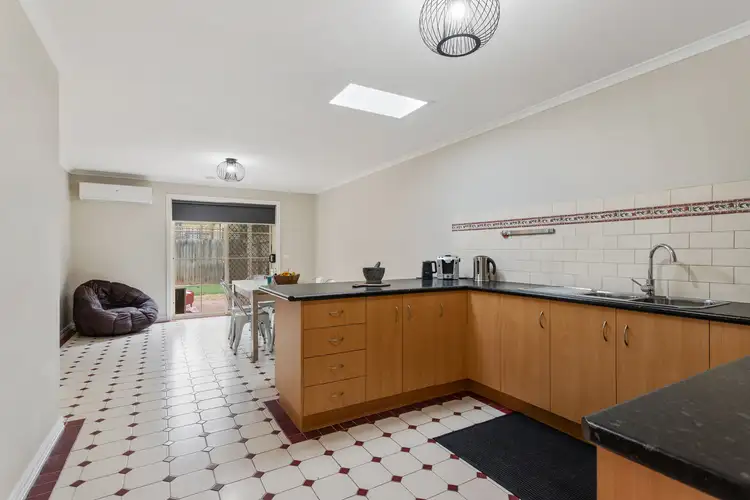 Fifth view of Homely house listing, 2/8 Westminster Avenue, Hillside VIC 3037