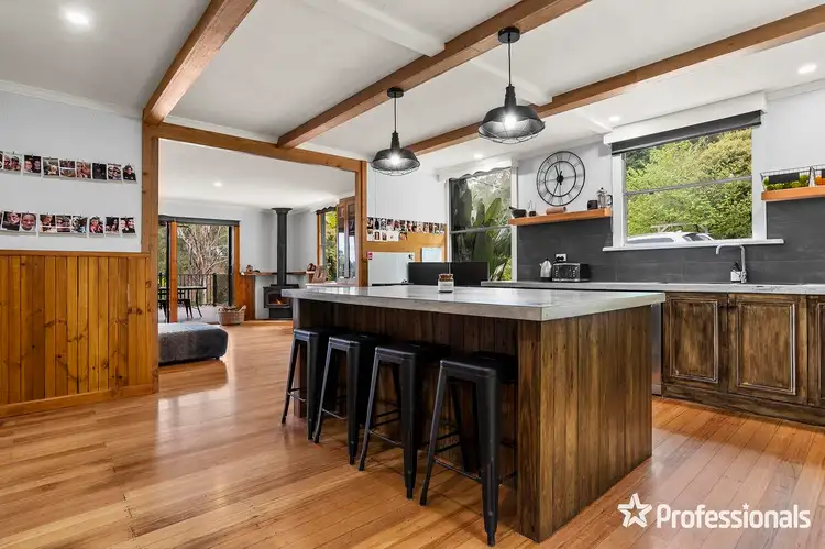 Sixth view of Homely house listing, 2 Farringdon Road, Kalorama VIC 3766