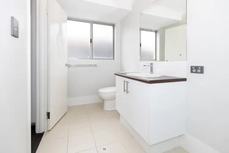 Fourth view of Homely house listing, 2 Russet Way, Baldivis WA 6171
