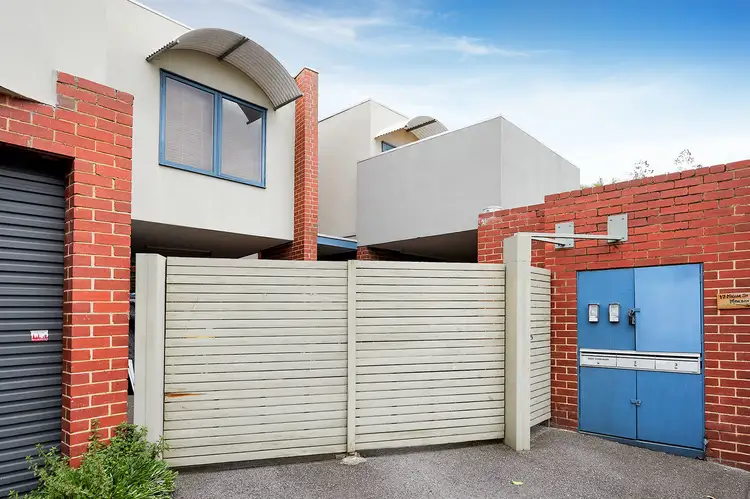 3/11 Austin Place, West Melbourne VIC 3003