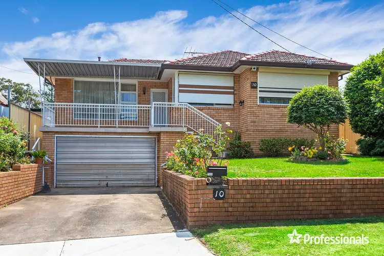 10 Marsden Crescent, Peakhurst NSW 2210