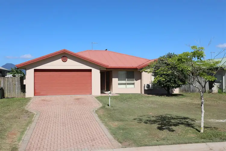 10 Picnic Street, White Rock QLD 4868