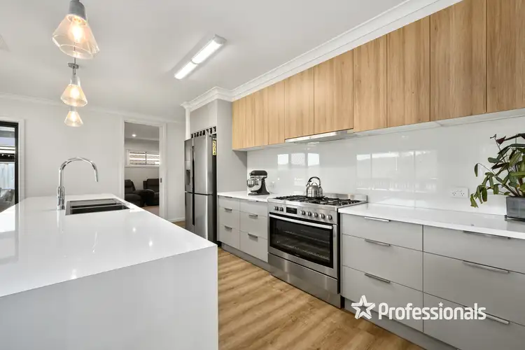 Sixth view of Homely house listing, 32 Baltimore Avenue, Hamilton Valley NSW 2641