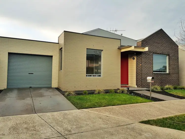Main view of Homely house listing, 4 Hawthorn Lane, Craigieburn VIC 3064