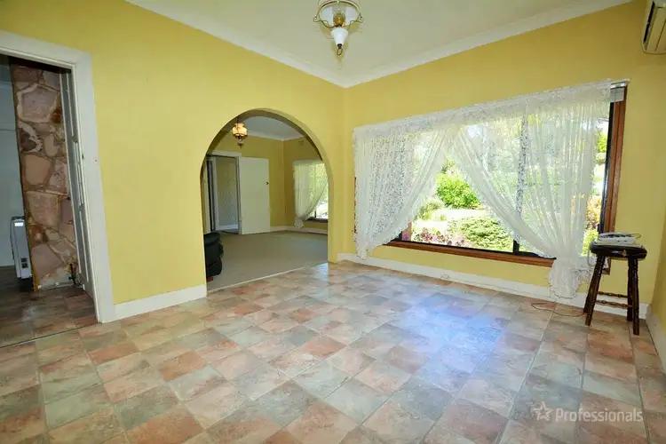 Sixth view of Homely house listing, 4 Hill Range Crescent, Lithgow NSW 2790