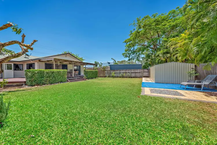 122 Shute Harbour Road, Cannonvale QLD 4802