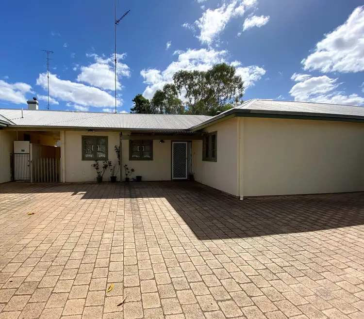 2/30 Weld Street, Northam WA 6401