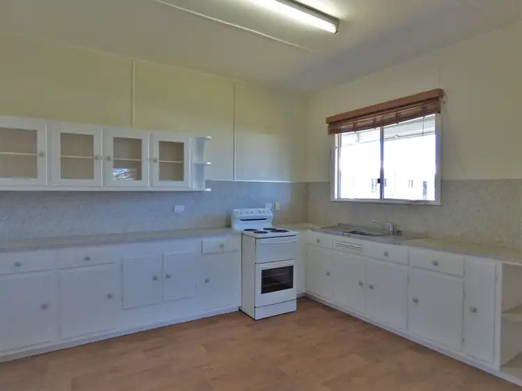 10 Bode Street, Proserpine QLD 4800