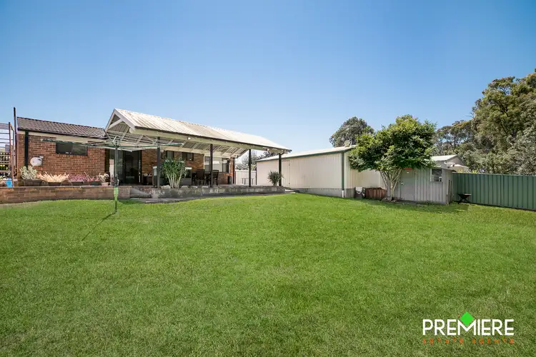 16 Tungoo Place, St Helens Park NSW 2560