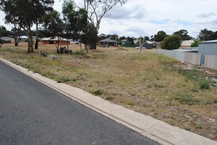 66 Holyrood Street, Maryborough VIC 3465
