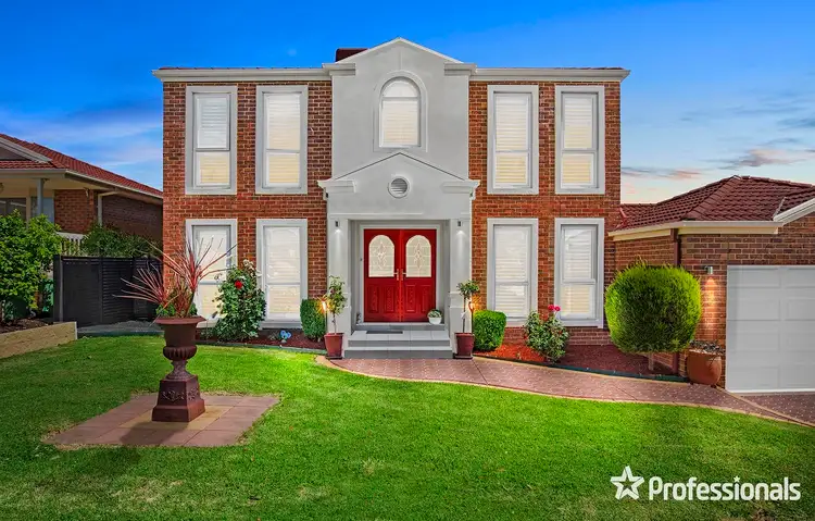15 Regency Rise, Chirnside Park VIC 3116