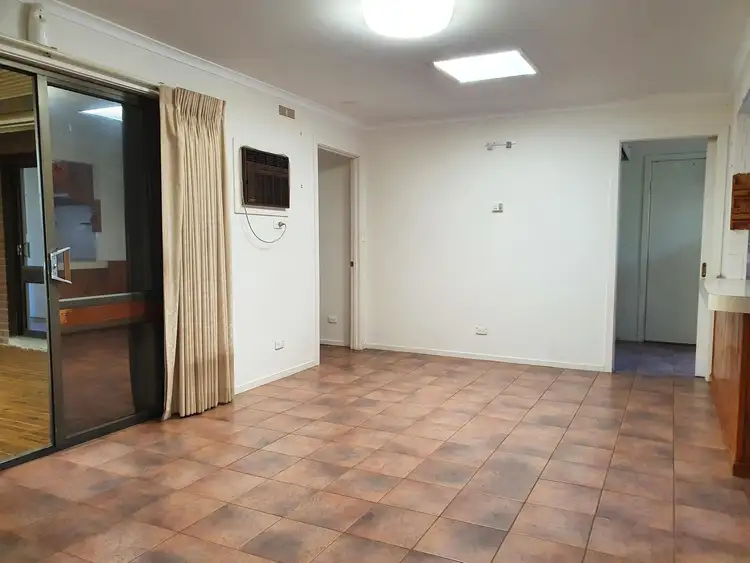 Fifth view of Homely house listing, 2 Hotham Crescent, Shepparton VIC 3630