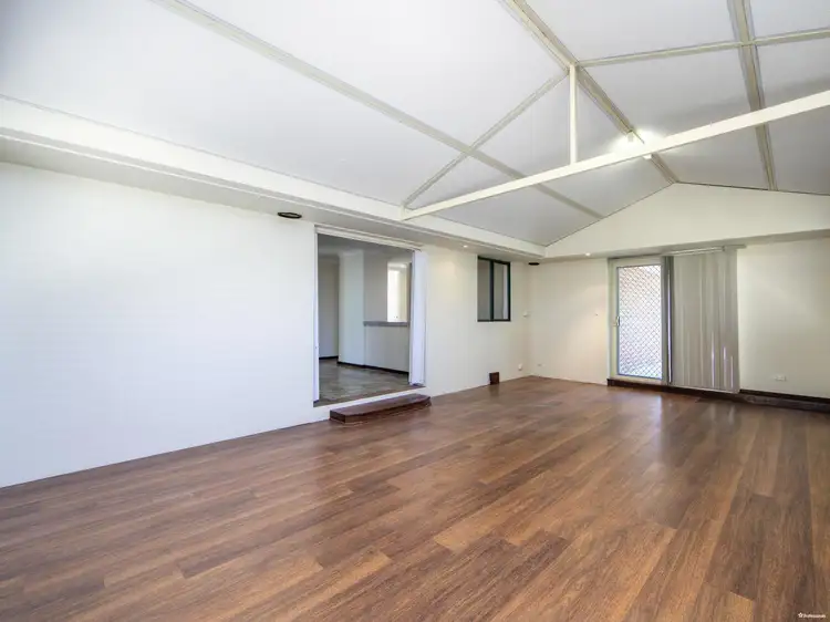 Sixth view of Homely house listing, 6 Madeline Close, Huntingdale WA 6110