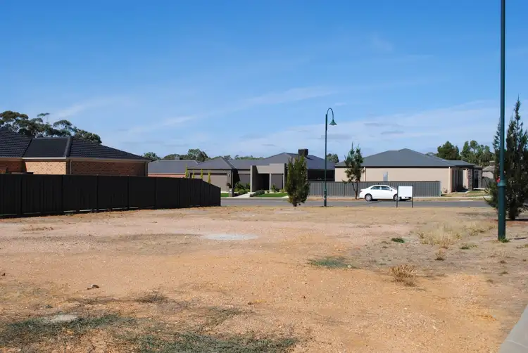 6 Whirrakee Drive, Maryborough VIC 3465