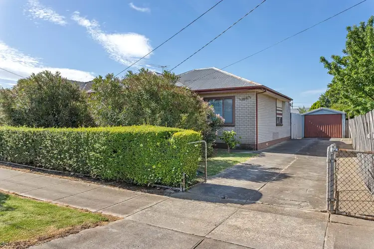 166 William Street, St Albans VIC 3021