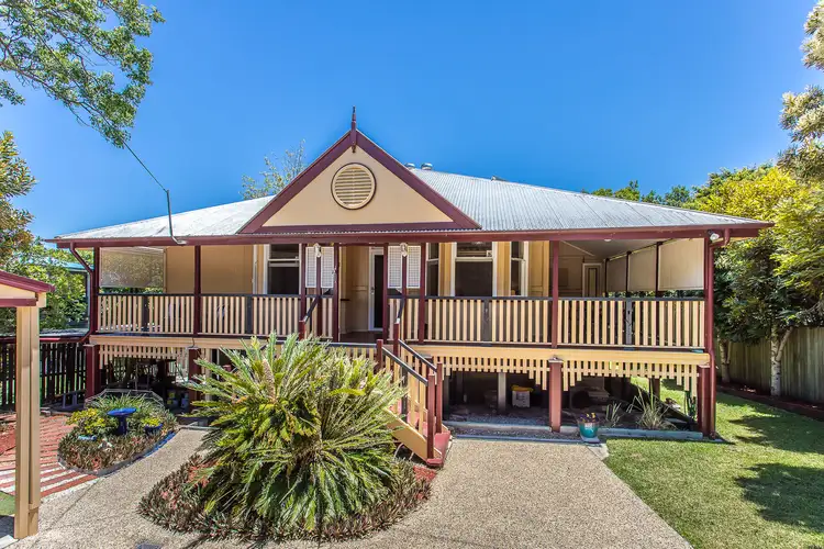 11a Sunday Street, Shorncliffe QLD 4017